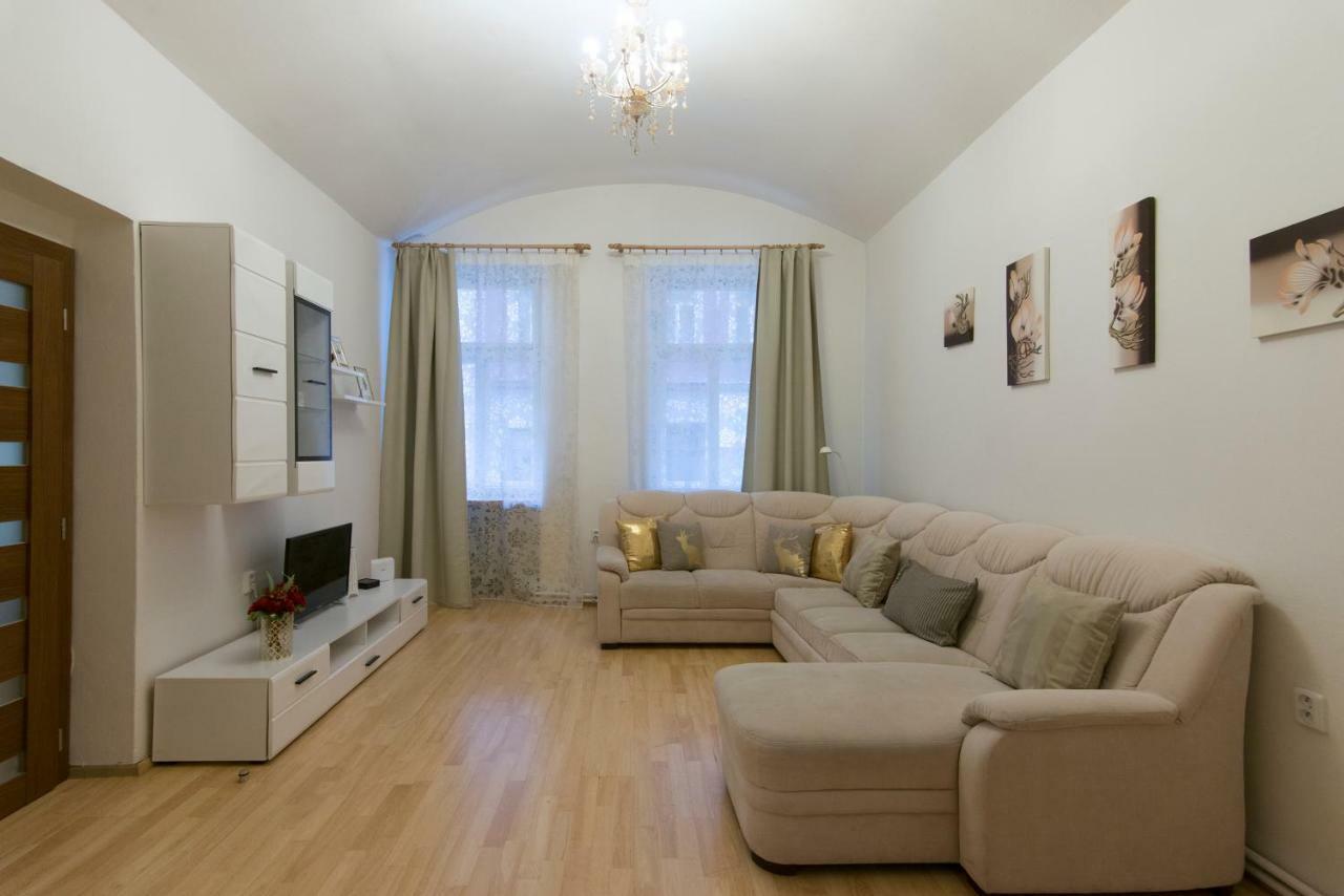 Spacious Apartment Near Wenceslas Square Praga Esterno foto